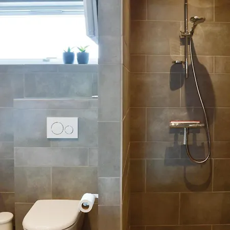 펜션 Three-bedroom In Romo