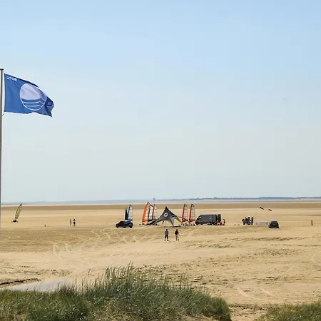 Three-bedroom In Romo Romo