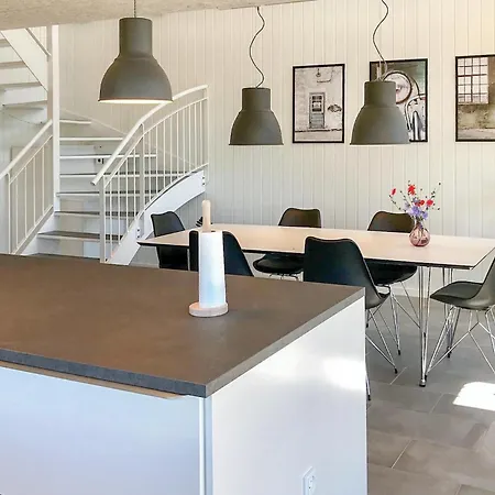 Three-bedroom In Romo 펜션