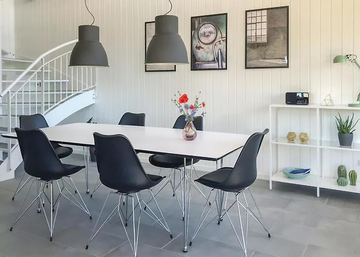Casa de Férias Three-bedroom In Romo